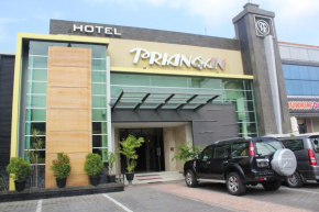 Гостиница Hotel Priangan  Чиребон